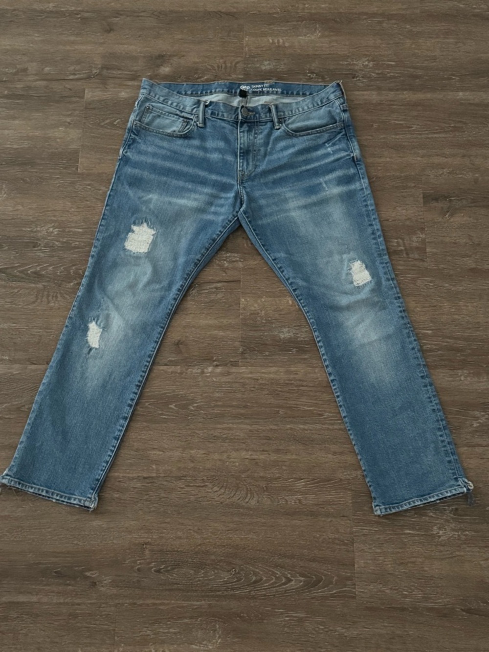 GAP Men's Faded Blue Distressed Relaxed Jeans